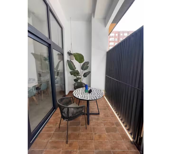 Terraza privada con mobiliario exterior